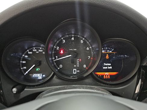 Used 2023 Porsche Macan w/ Premium Package Plus AWD/4WD image 14
