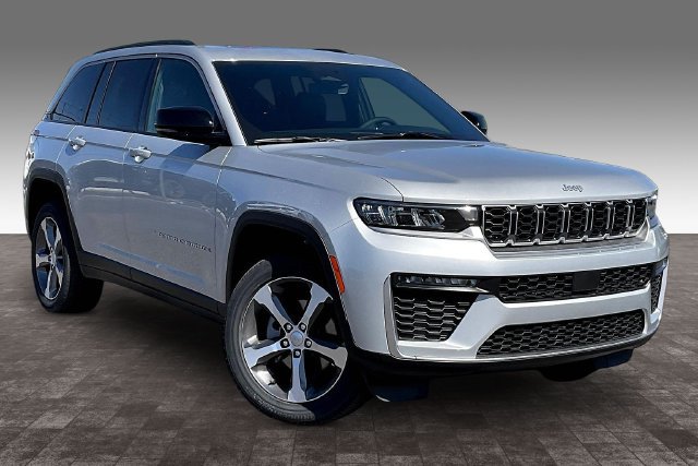 New 2026 Jeep Grand Cherokee Limited AWD/4WD image 2