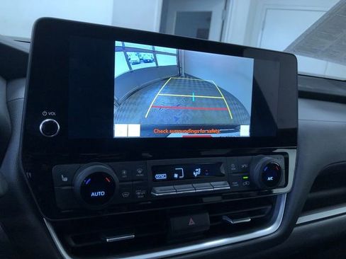 Certified 2025 Toyota Grand Highlander AWD image 27