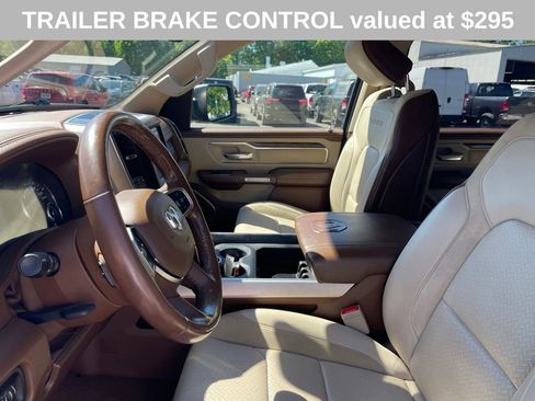 Used 2019 RAM 1500 Laramie AWD/4WD image 9