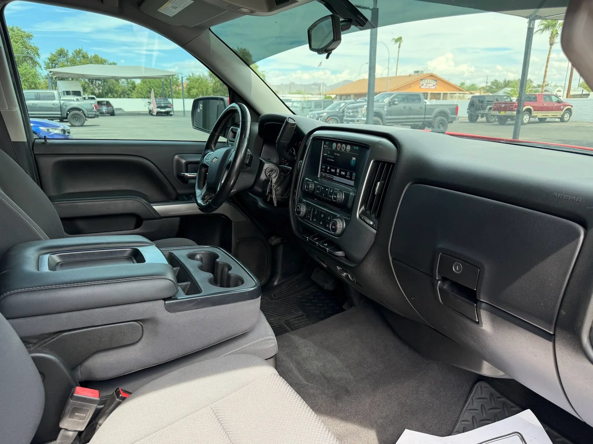 Used 2019 Chevrolet Silverado 1500 LT AWD/4WD image 24