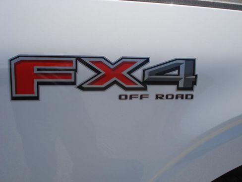 Used 2022 Ford F150 XL w/ Trailer Tow Package AWD/4WD image 9