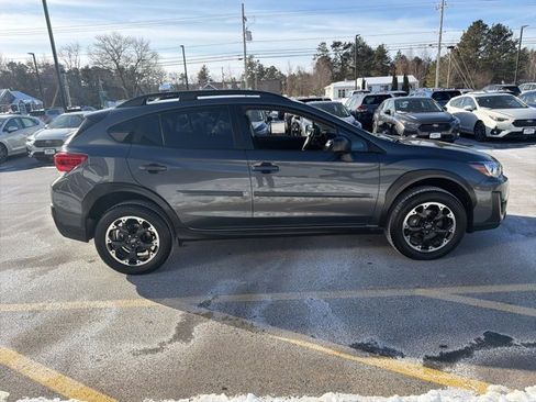 Used 2023 Subaru Crosstrek 2.0i image 4