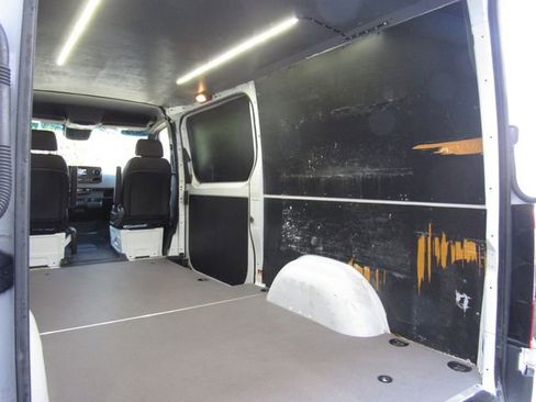 Used 2024 Mercedes-Benz Sprinter 2500 image 21