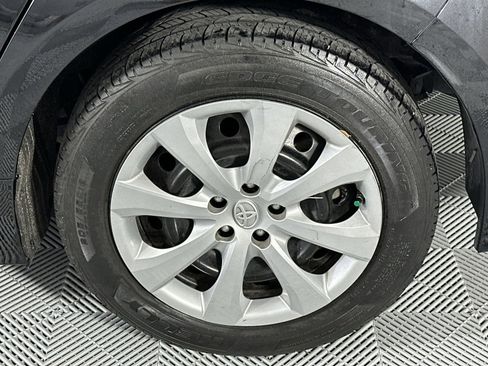 Used 2022 Toyota Corolla LE FWD image 10