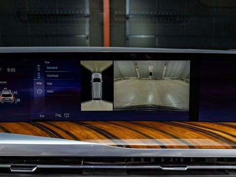 Used 2025 Cadillac Escalade Sport Platinum image 26