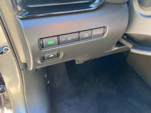 Used 2023 Nissan Sentra SV w/ All-Weather Package FWD image 15