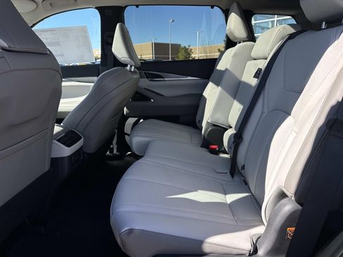 New 2026 INFINITI QX60 Luxe w/ Cargo Package image 9