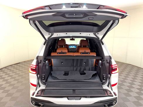 Certified 2024 BMW X7 xDrive40i w/ M Sport Package image 24
