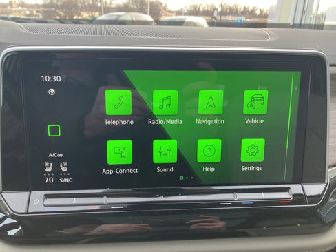 Certified 2025 Volkswagen Atlas SEL image 19