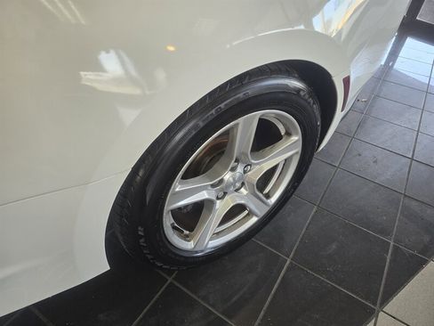 Used 2017 Chevrolet Camaro LT image 28
