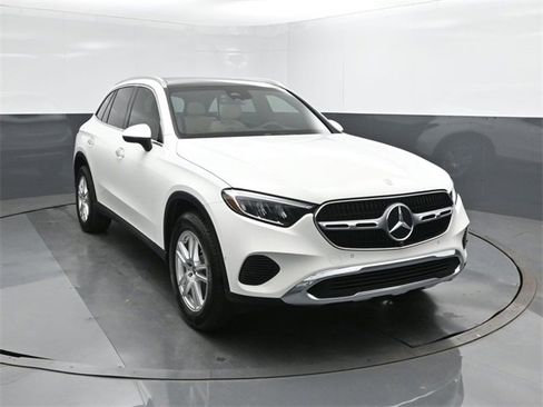 New 2025 Mercedes-Benz GLC 300 image 22