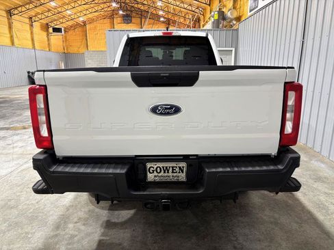 Used 2023 Ford F250 XL w/ FX4 Off-Road Package AWD/4WD image 8