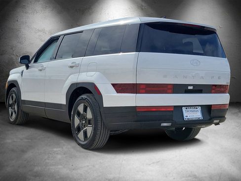 New 2026 Hyundai Santa Fe SE FWD image 4