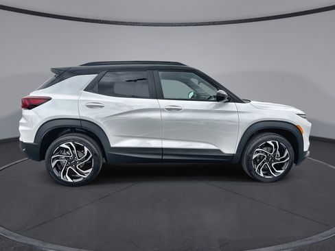 New 2026 Chevrolet TrailBlazer RS w/ Convenience Package image 9