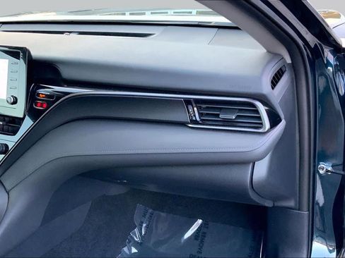 Used 2021 Toyota Camry LE FWD image 16