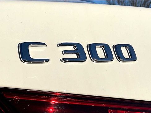 Used 2025 Mercedes-Benz C 300 4MATIC Sedan image 15