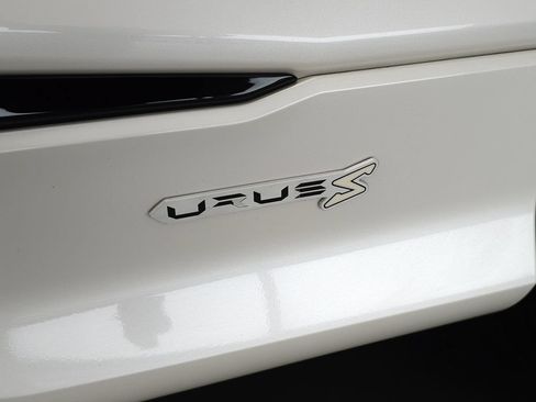 Used 2023 Lamborghini Urus S AWD/4WD image 29