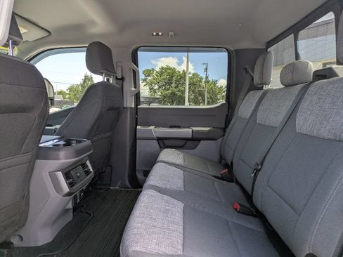 Used 2023 Ford F250 XLT w/ Snow Plow/Camper Package AWD/4WD image 14