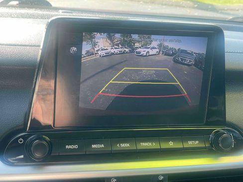 Used 2023 Kia Forte LXS w/ LXS Technology Package FWD image 17