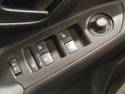 Used 2020 Chevrolet Trax LS w/ Fleet Convenience Package FWD image 27