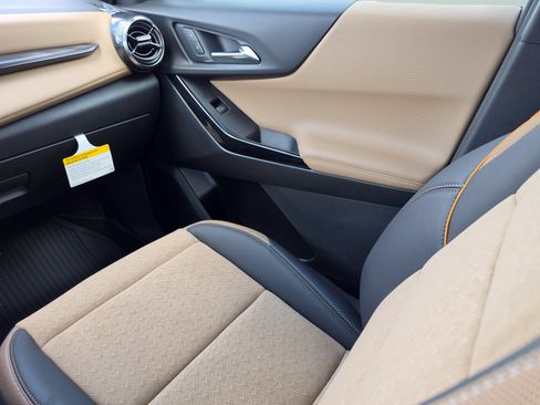 New 2026 Chevrolet Equinox ACTIV w/ Convenience Package III FWD image 19