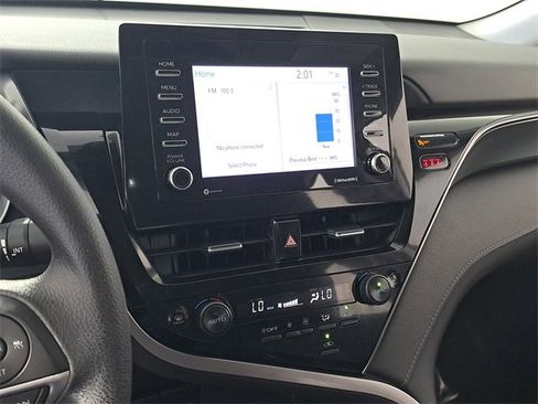 Used 2023 Toyota Camry LE image 28