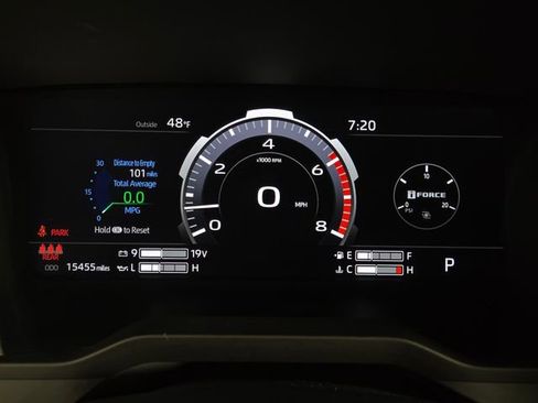 Used 2024 Toyota Tundra Limited image 18