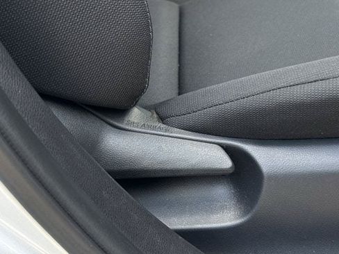 Used 2025 Toyota Corolla LE FWD image 30