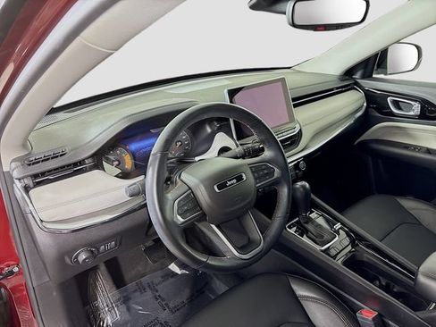 Used 2022 Jeep Compass Limited AWD/4WD image 9