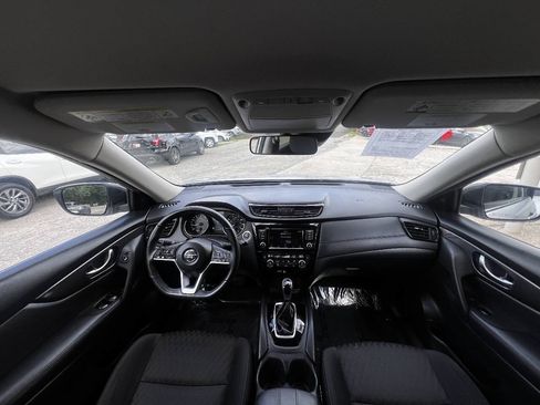 Used 2019 Nissan Rogue SV FWD image 12