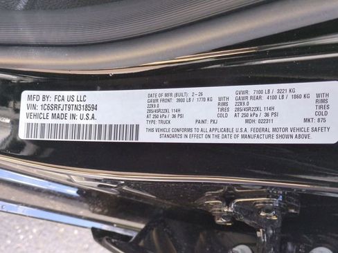 New 2026 RAM 1500 Laramie AWD/4WD image 33