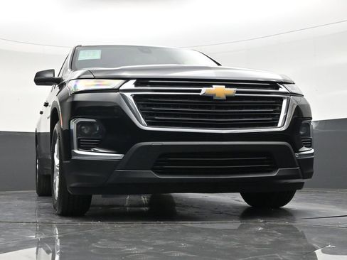 Used 2023 Chevrolet Traverse LS FWD image 27