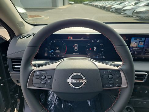 New 2026 Nissan Sentra SR w/ Floor Mat Package FWD image 22