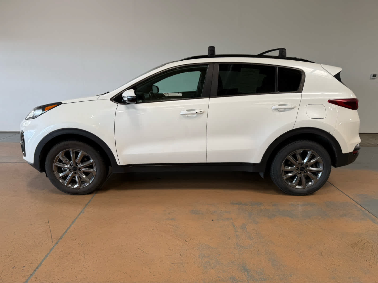 Used 2021 Kia Sportage S w/ S AWD Premium Package image 2