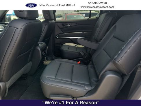 Used 2026 Chevrolet Traverse LT AWD/4WD image 24