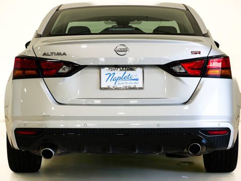 Used 2024 Nissan Altima 2.5 SR FWD image 7
