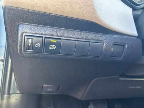 Used 2023 Toyota Corolla LE image 7