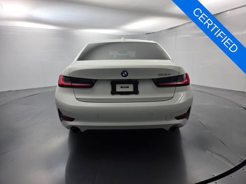Certified 2022 BMW 330i Sedan w/ Premium Package RWD image 5