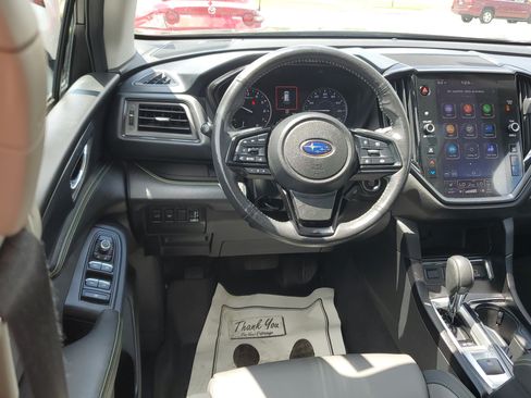 Used 2023 Subaru Ascent Onyx Edition AWD/4WD image 10