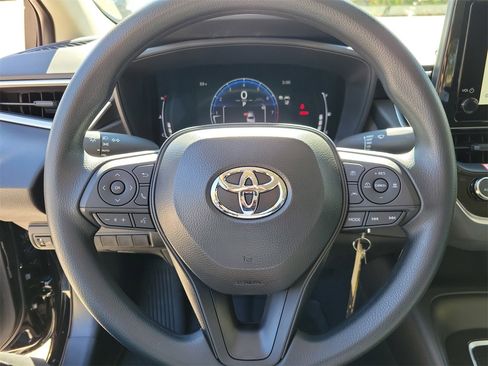 Used 2026 Toyota Corolla LE image 18