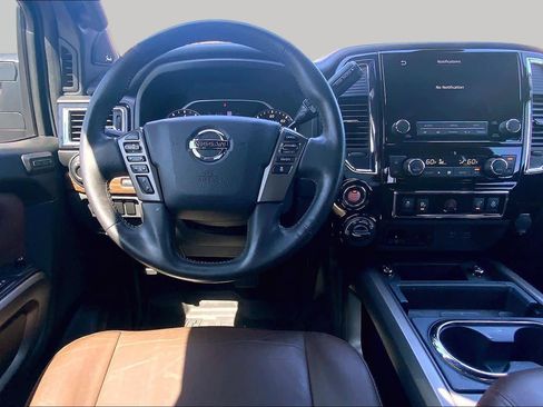 Used 2022 Nissan Titan Platinum Reserve w/ Moonroof Package AWD/4WD image 5