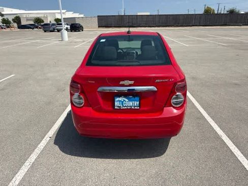 Used 2015 Chevrolet Sonic LT FWD image 4