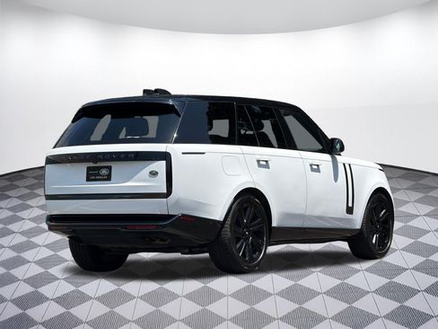 Certified 2023 Land Rover Range Rover SE AWD/4WD image 9