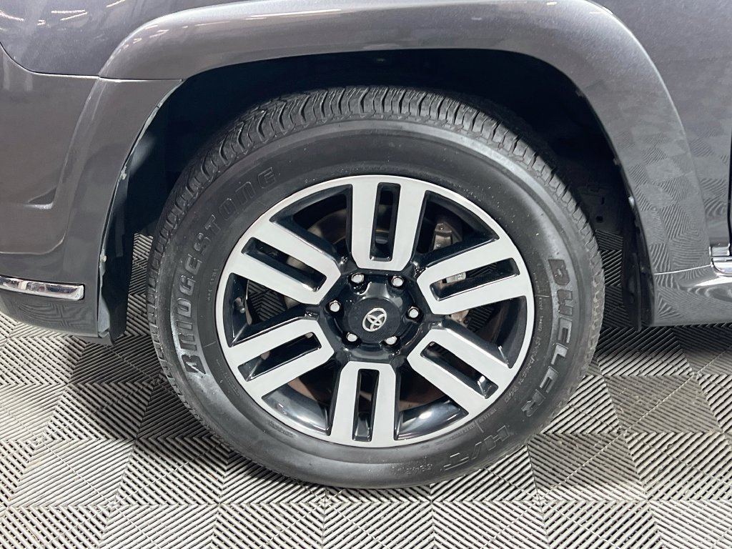 Certified 2022 Toyota 4Runner Limited AWD/4WD image 24