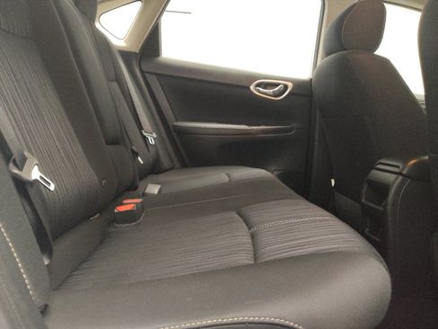 Used 2018 Nissan Sentra SV FWD image 19