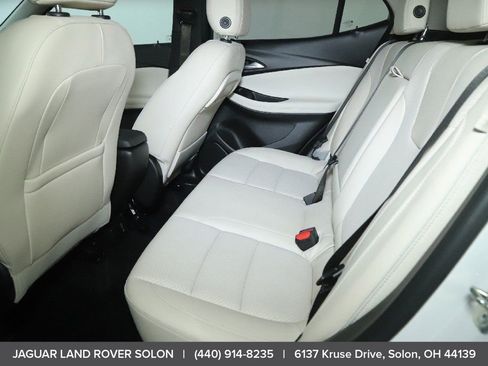 Used 2020 Buick Encore GX Essence w/ Experience Buick Package image 28