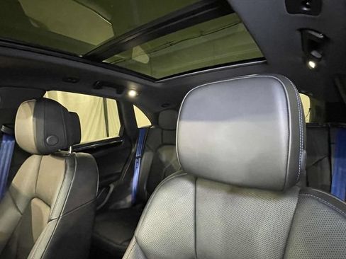 Certified 2026 Porsche Macan Turbo AWD/4WD image 17