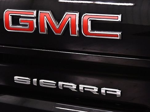 Used 2022 GMC Sierra 1500 Elevation image 11