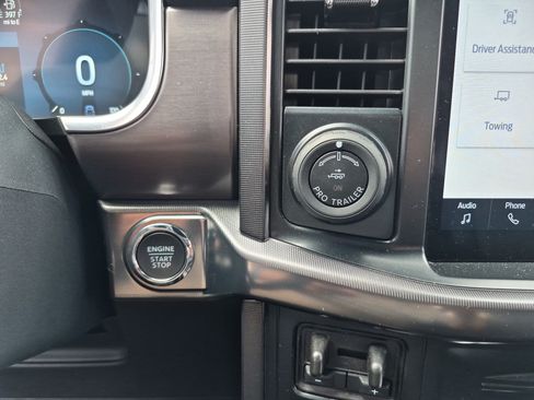 Used 2025 Ford F150 Platinum AWD/4WD image 38